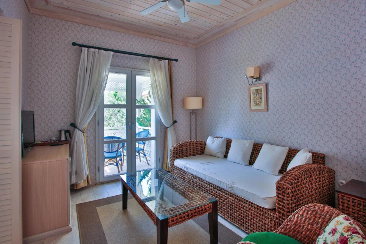 Casa Oliva Alacati - Adults Only 14 Plus ภายนอก รูปภาพ