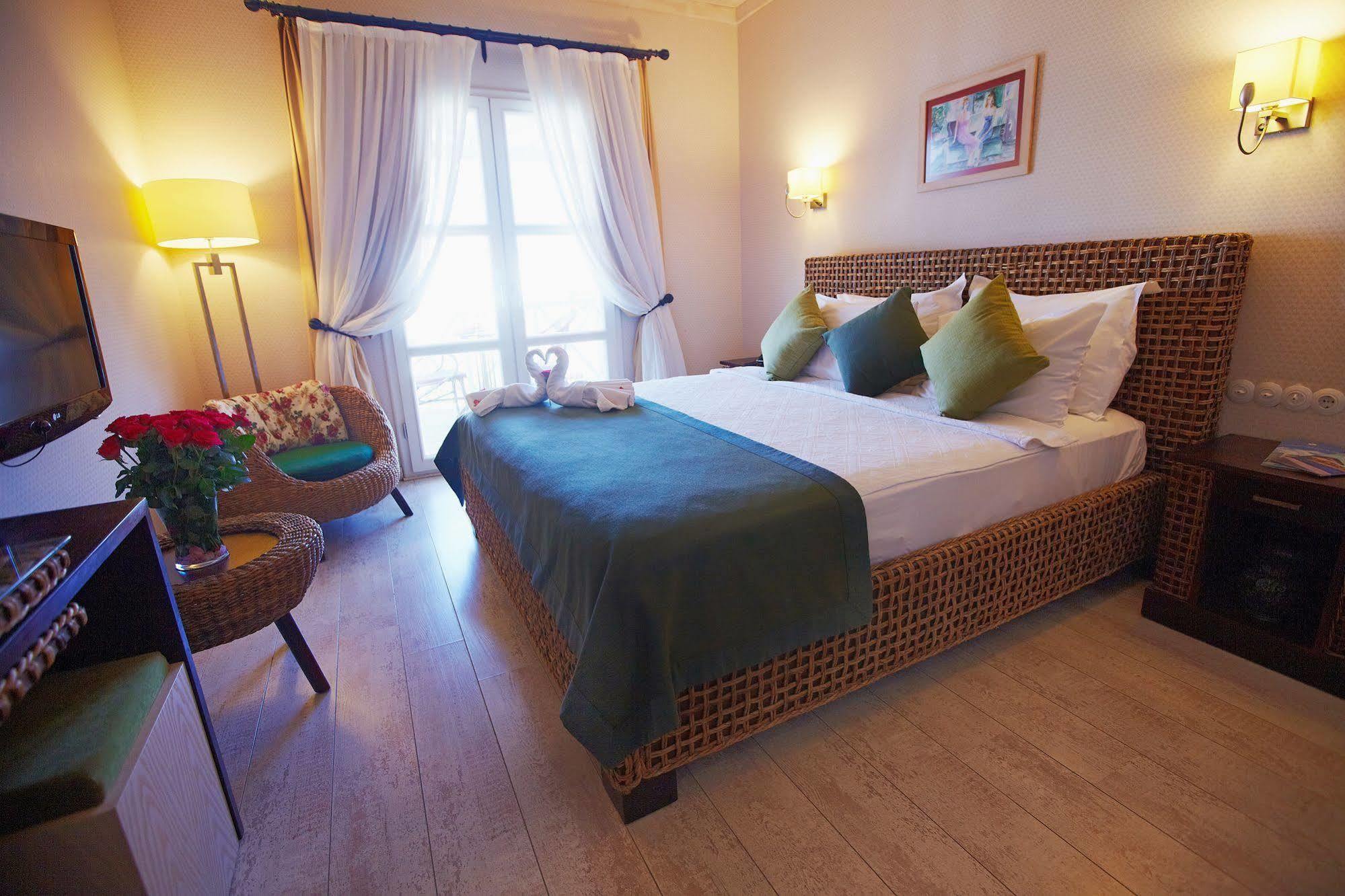 Casa Oliva Alacati - Adults Only 14 Plus ภายนอก รูปภาพ